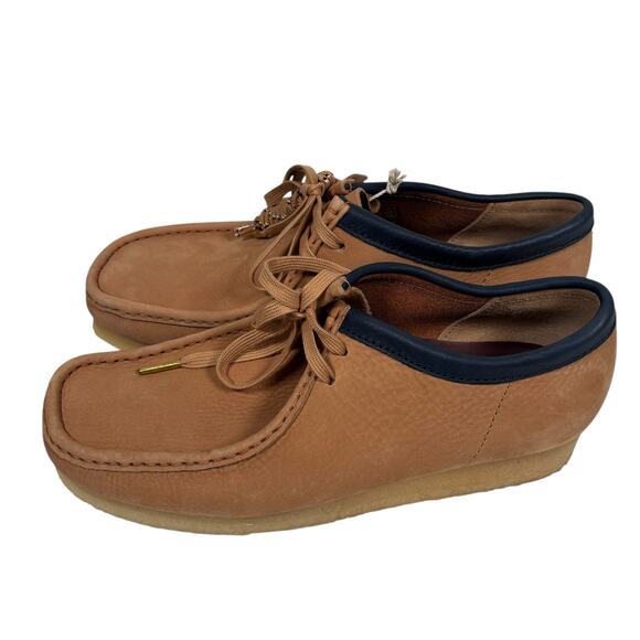 MISMATCHED CLARKS WALLABEES TAN IN EXCELLENT CONDITION SIZE 10 RIGHT, 9.5 LEFT - Picture 3 of 8
